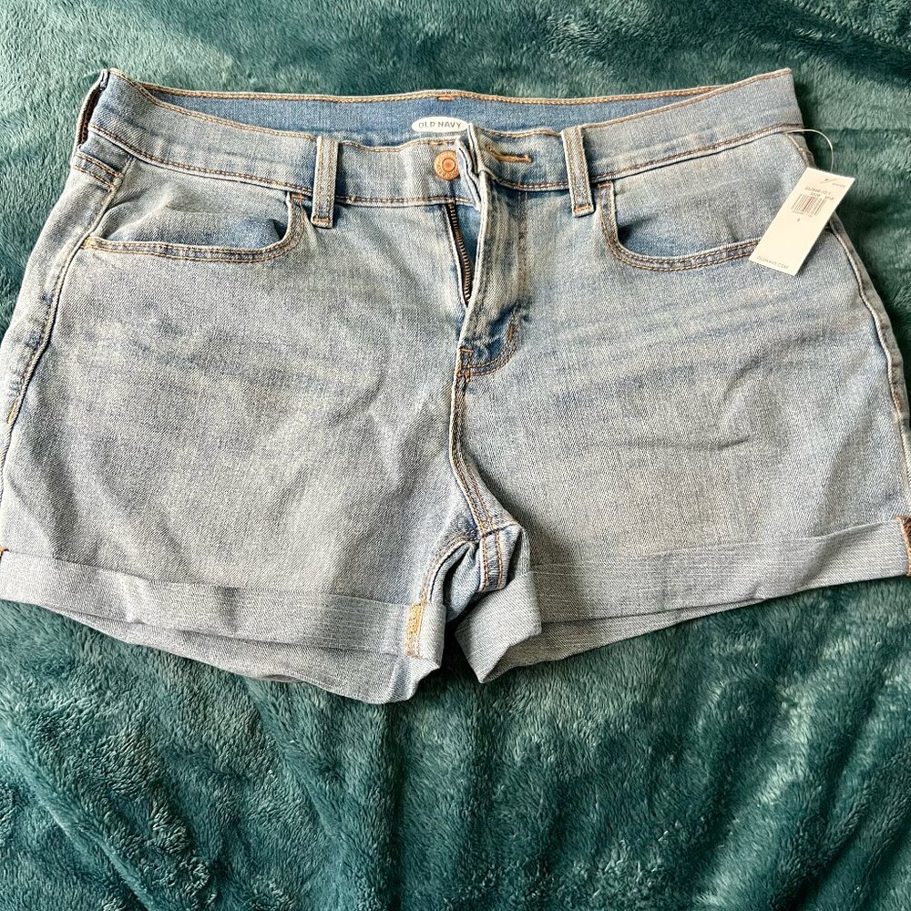 NWT Old Navy Cuffed Jean Shorts